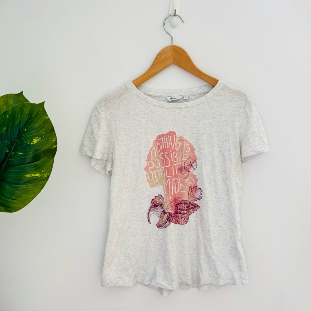REITMANS | Grey Short Sleeve Graphic Tshirt Size Small